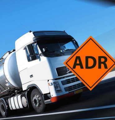 Our hazardous goods transportation service guarantees the safe handling of all types of hazardous materials, in accordance with legislation governing land-based transportation by road