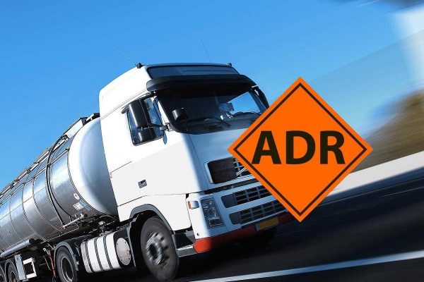 Our hazardous goods transportation service guarantees the safe handling of all types of hazardous materials, in accordance with legislation governing land-based transportation by road